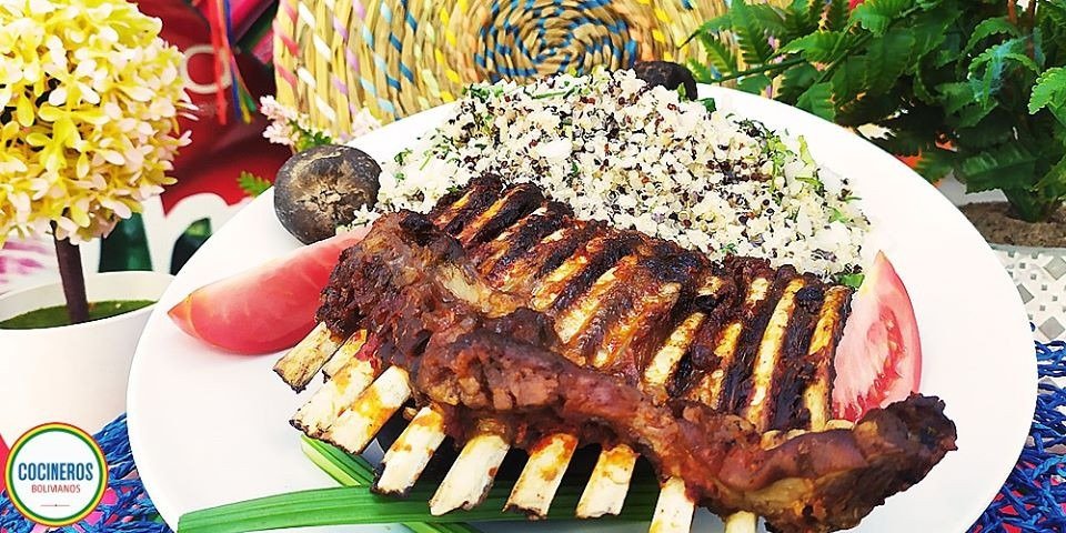Costillar de cordero con acevichado de quinua - Red Uno de Bolivia