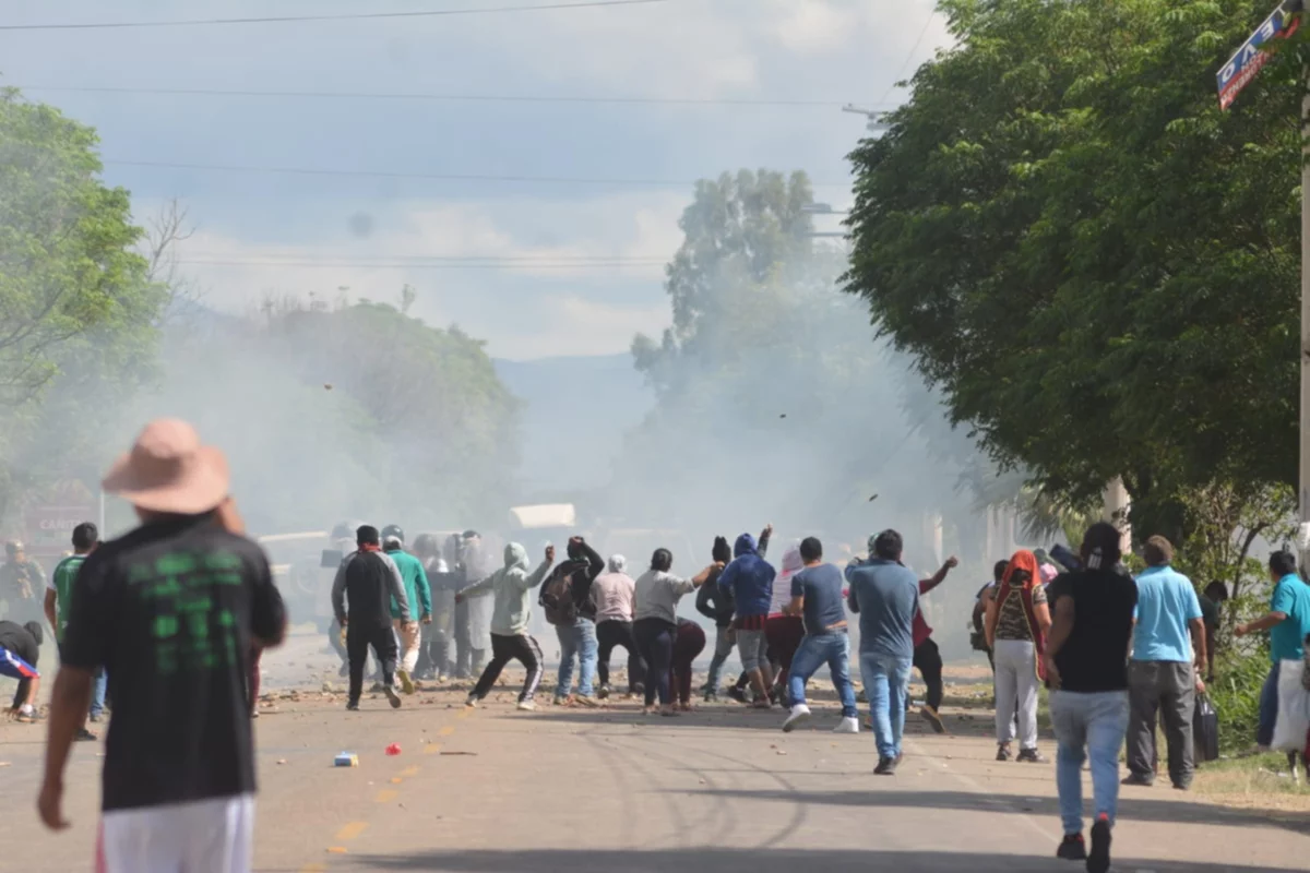 Contrabandistas generaron enfrentamientos entre comunarios y Policía