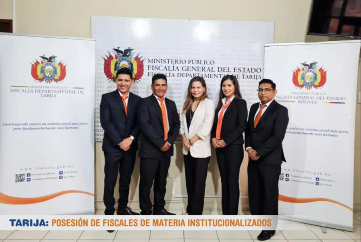 Bolivia tiene 60 nuevos fiscales de materia institucionalizados