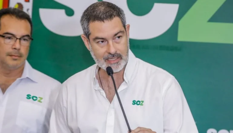 Mario Aguilera, vicegobernador de Santa Cruz y Zvonko Matkovic, presidente de la ALD. 