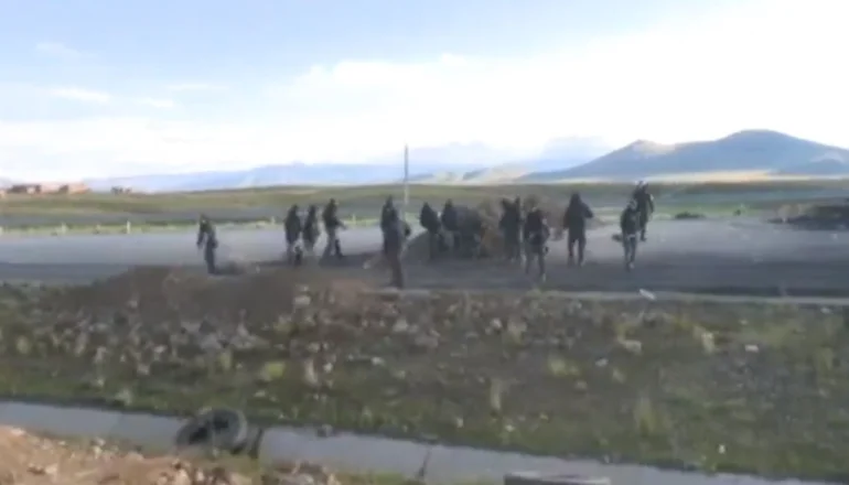Desbloquean Caracollo "sin el uso de agentes químicos" y carretera La Paz – Oruro está expedita
