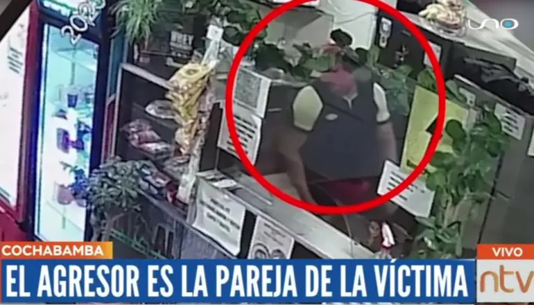 Una mujer fue golpeada por su pareja en medio de un gimnasio delante de todos