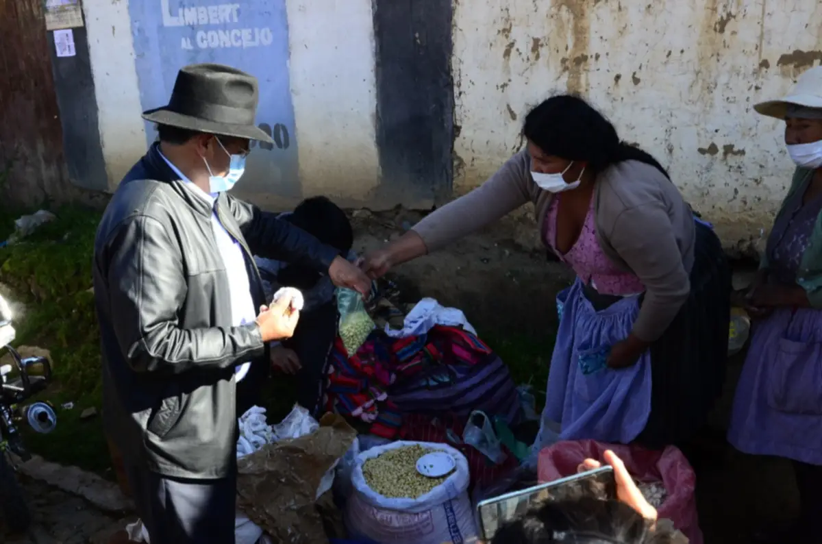 Red Uno_ Sánchez compró rosquete y chuchusmuti.