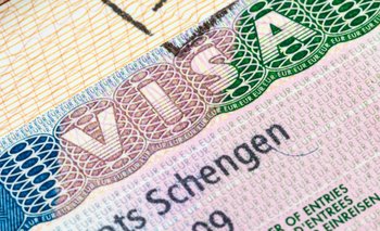 España gestionará exención del visado Schengen para los bolivianos que visiten Europa