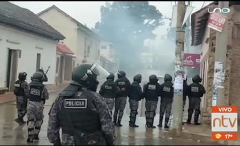 Arrestos y gasificación para levantar el bloqueo en Tiquipaya