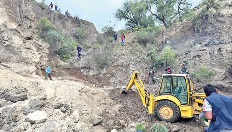 Trabajo de rescate en la mina. Foto: Correo del Sur