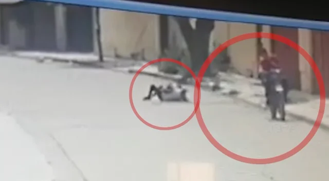 Red Uno_ Momento en que asaltó a una mujer con su bebé en brazos.