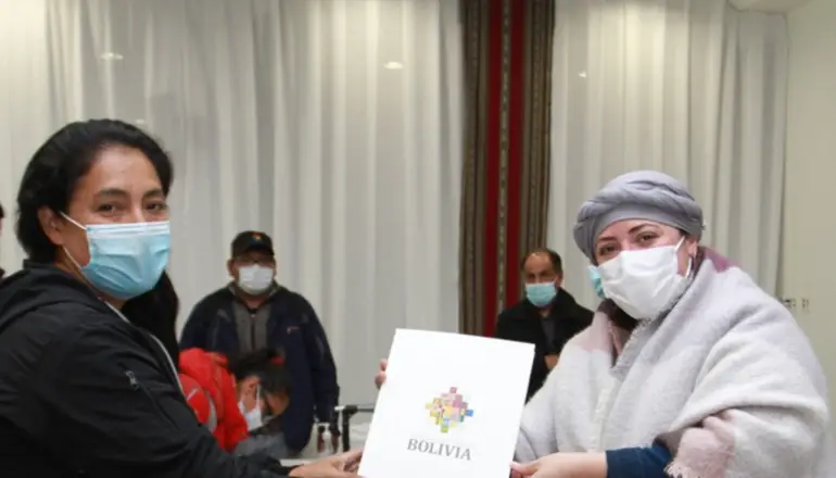 Padres de Familia y Gobierno llegan a un acuerdo