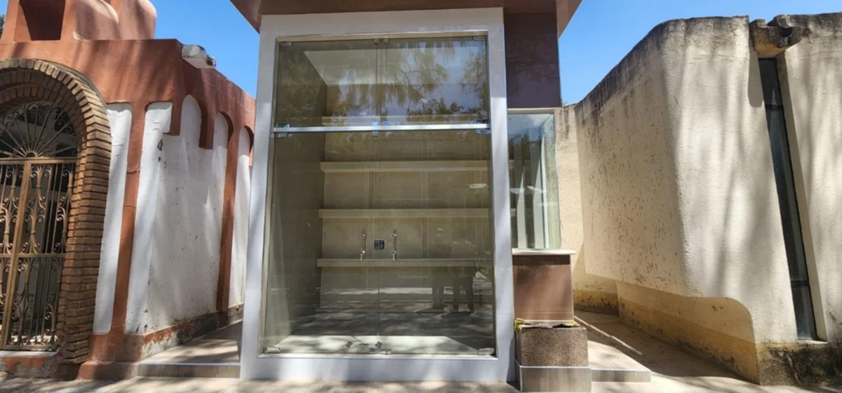 Denuncian que criptas con valor patrimonial son reemplazadas por mausoleos nuevos