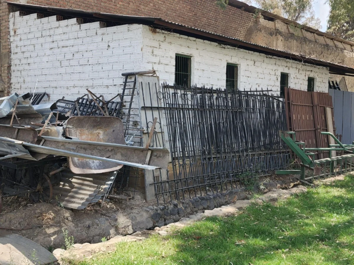 Denuncian que criptas con valor patrimonial son reemplazadas por mausoleos nuevos