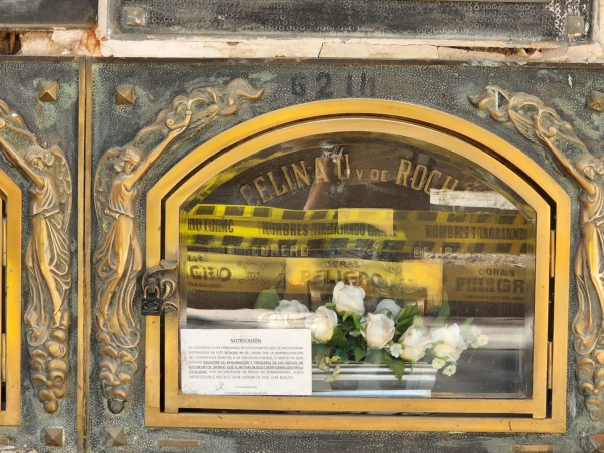 Denuncian que criptas con valor patrimonial son reemplazadas por mausoleos nuevos