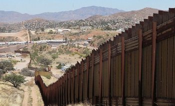 Niño de 4 años fue lanzado sobre el muro fronterizo para cruzar a Estados Unidos