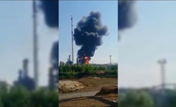 Ucrania atacó una refinería rusa en la frontera con un drone kamikaze