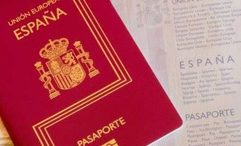 Migración niega retención de pasaporte en Viru Viru al diputado español Víctor González