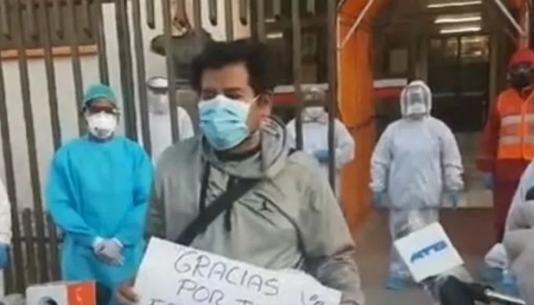 Red Uno_ Paciente diagnosticado con coronavirus junto a personal de salud