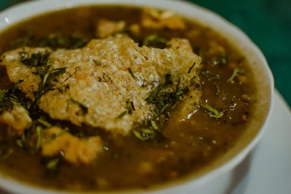 El chairo y plato paceño, tradicionales en las Fiestas Julias| Red Uno de  Bolivia