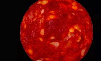 Científico francés sacó una foto a rodaja de chorizo y la hizo pasar como si fuera una estrella 