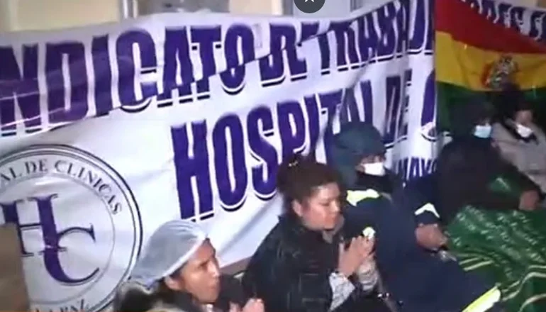 Hospital de Clínicas de La Paz cumple paro de 72 horas