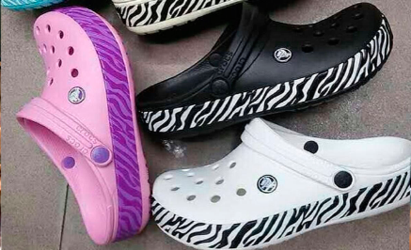 Crocs, las sandalias “feas” vuelven con éxito al mercado mundial - Red Uno  de Bolivia