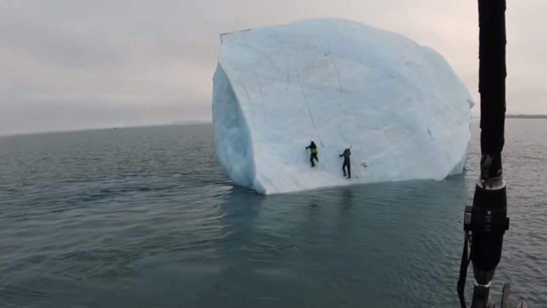 Iceberg vira repentinamente e quase esmaga exploradores no Polo Norte