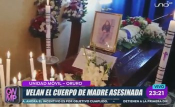 Velan los restos de la madre que murió tras el asesinato planificado por su propia hija de 17 años 