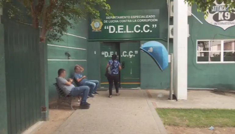 Expareja de hombre que habría dado cobijo a Marset esta aprehendida . FOTO: Captura de video.