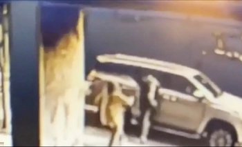 ¡Mujer maravilla! A manazos, así salvó a su hermano de un robo