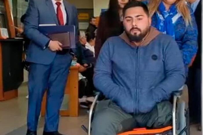 Fue por un esguince de tobillo y lo amputaron — Chile Fue por un esguince de tobillo y lo amputaron — Chile