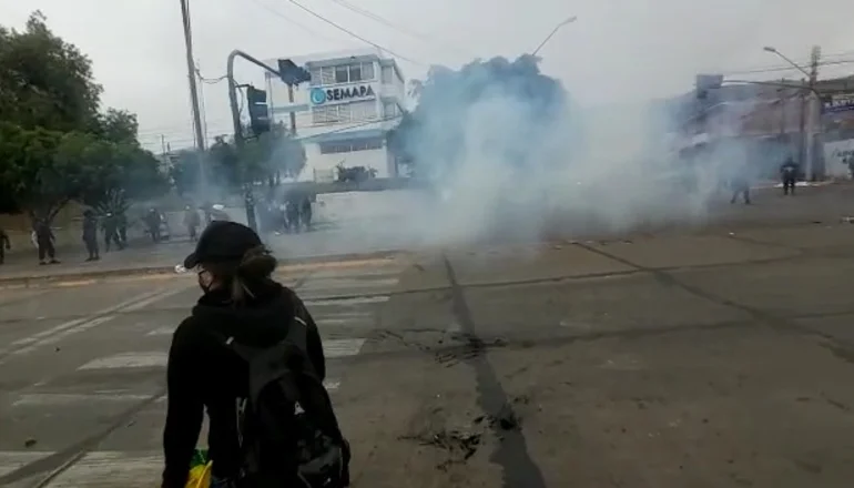 Red Uno_ Gasifican el punto de bloqueo de la avenida Circunvalación.