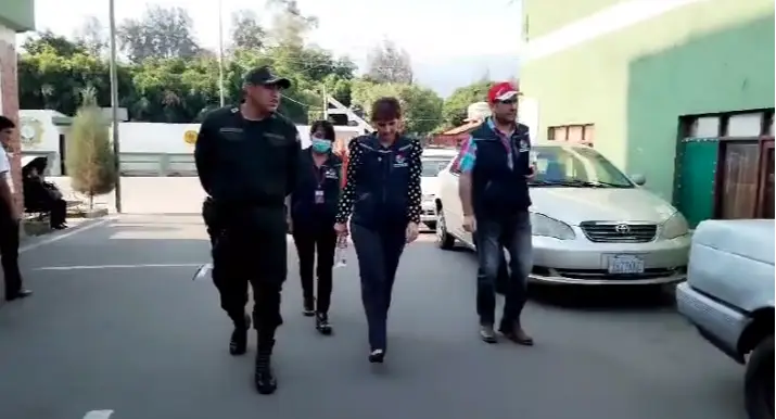La defensoría del pueblo realizó una inspección a celdas policiales de la Felcc