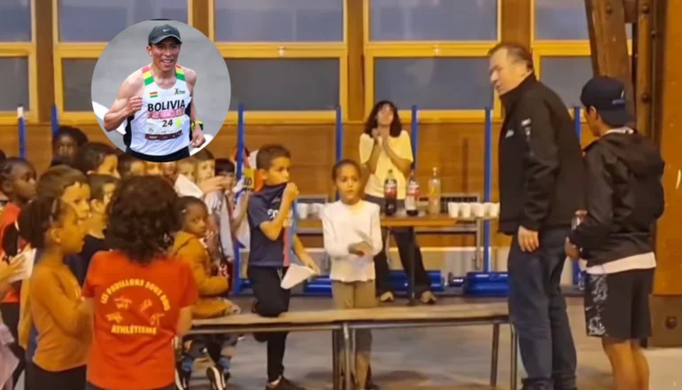 Momento cuando Héctor Garibay es presentado en el colegio de Francia. Foto: Captura redes sociales, Composición MSV.