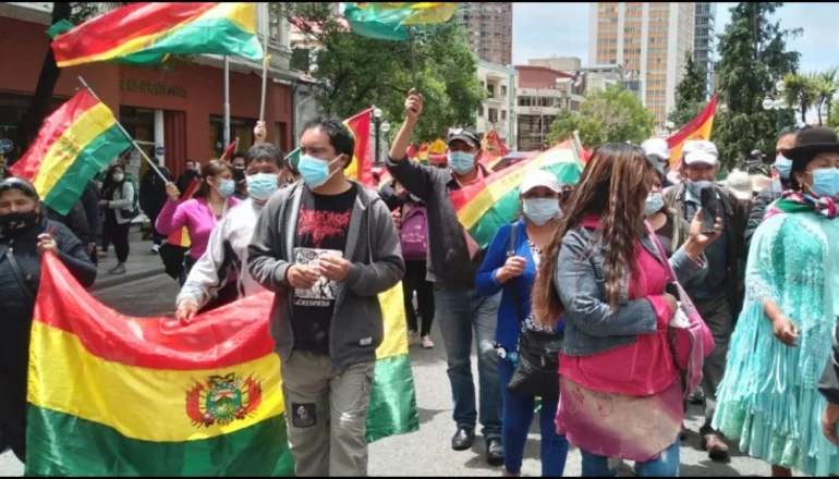 Gremiales dan plazo al gobierno para que atienda sus demandas – eju.tv