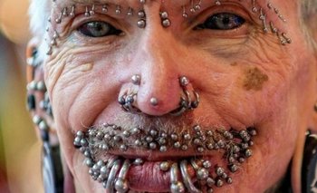 Resultado de imagen para Hombre tiene 450 piercings, más de 250 están en su pene