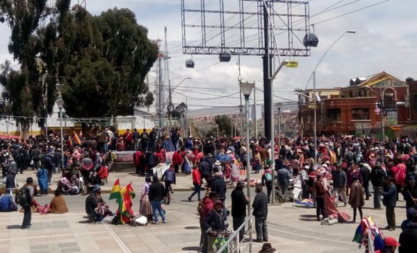 Piden renuncia de Áñez con movilizaciones en El Alto - Red Uno de Bolivia