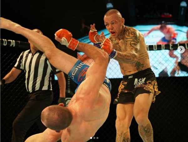 Davy Gallon - Ross Pearson | KO del año en la MMA Davy Gallon - Ross Pearson | KO del año en la MMA