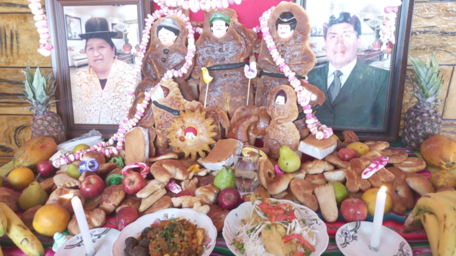 Bolivia Vive La Fiesta De Todos Los Santos Con La Puesta De Altares En ...