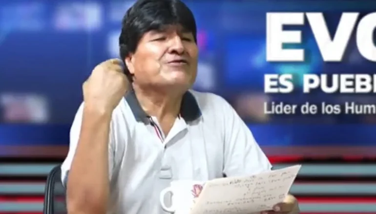 Evo Morales, durante su programa dominical 