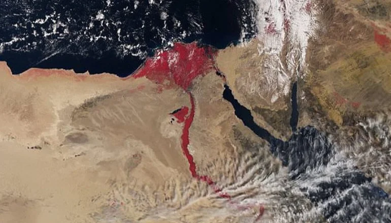 ¿Sangre en el Nilo?: El río se tiñe de rojo y se recuerda la profecía de la Biblia