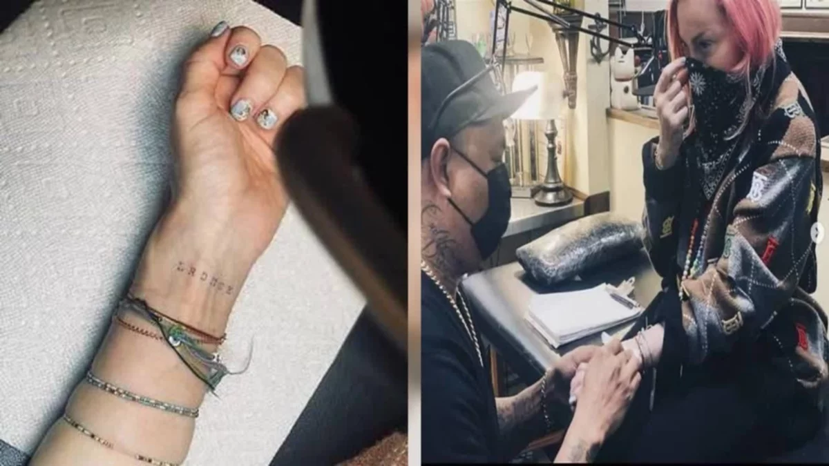 VIDEO: Madonna decide tatuarse por primera vez a los 62 años