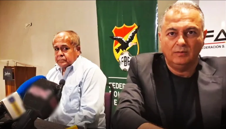 Erwin Chichi Romero, ejecutivo de FABOL y Fernando Costa presidente de la FBF. Foto: Internet.
