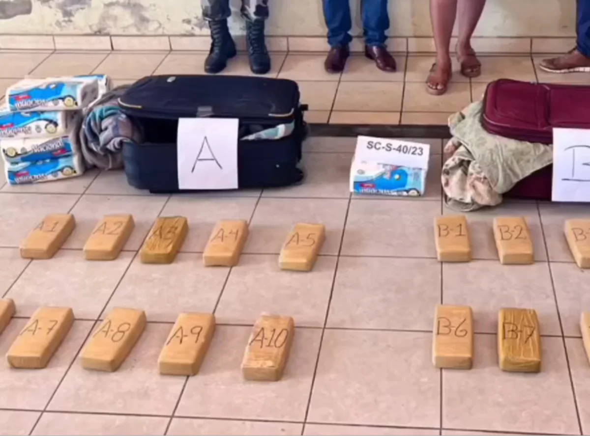 Los paquetes de droga pesaban un total de 20 kilos. Foto: Redes Sociales