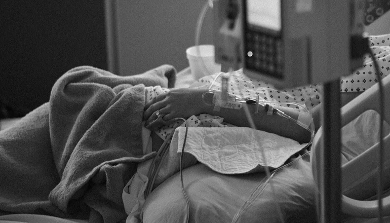 "Presenta complicaciones": Embarazada dio positivo a covid-19 y fue internada de emergencia